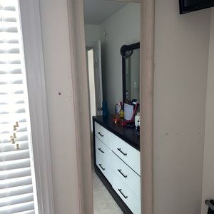 Wall length mirror